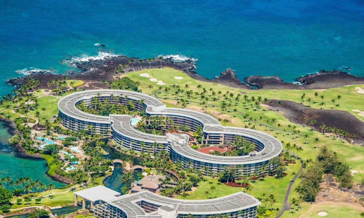Waikoloa Resort | 2BR Resort View Suite at Ocean Tower, Hilton Grand Vacations Club