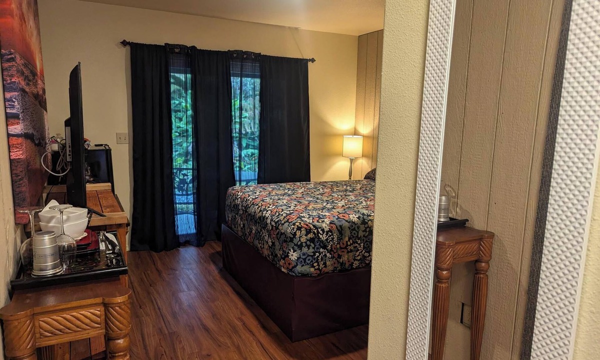 Volcano Villa | 3 rooms with Wifi and shared Spa - Group Wing Left