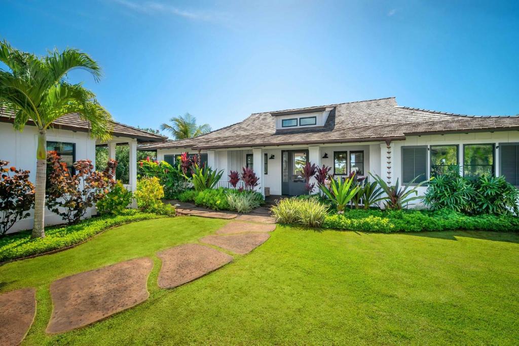 Poipu House | 4 Bedroom Kauai Villa with stunning views, private pool & spa