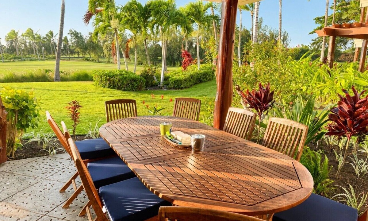 Waikoloa House | 8 Seat Minivan | Hilton Pass | BBQ | Sleeps 8 | M4