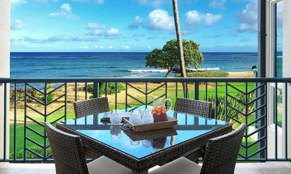 Wailua Condo | A206 - Oceanfront Luxury Comfort with Ocean Views in Every Room AC, Pool, & Spa