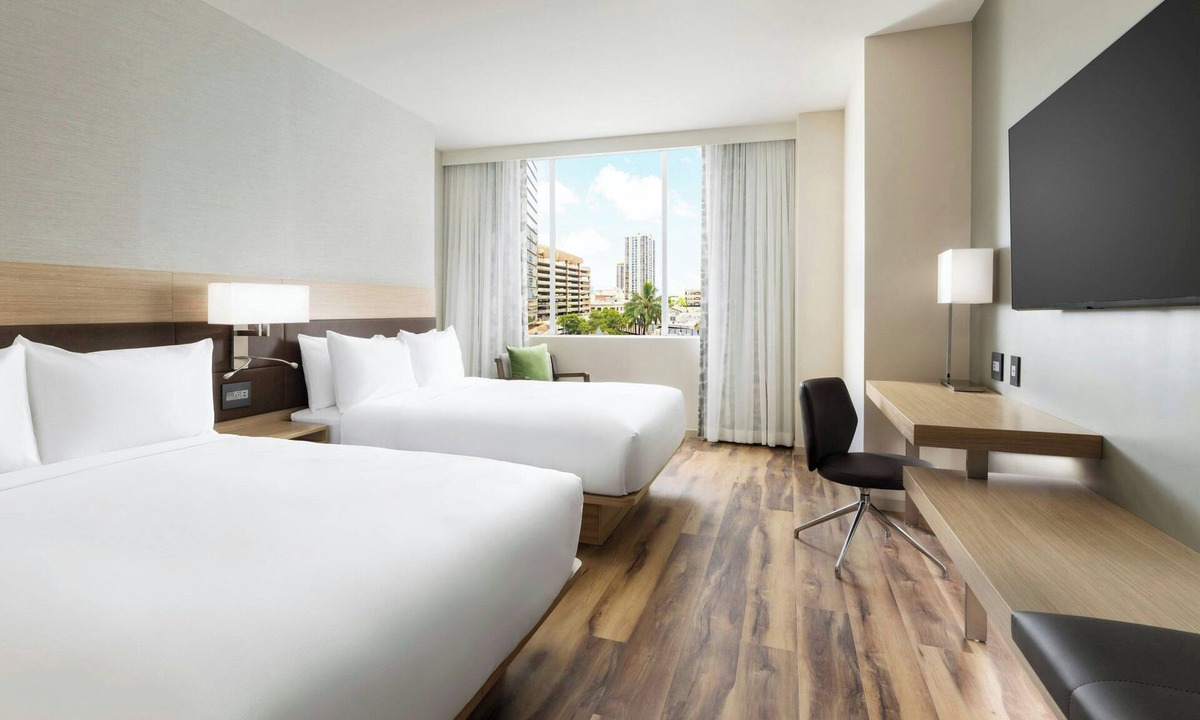 Downtown Honolulu Hotel | AC Hotel by Marriott Honolulu