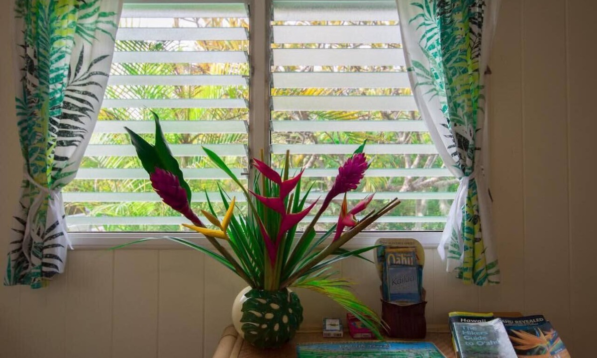 Kailua Apartment | Affordable Island Getaway with private yard