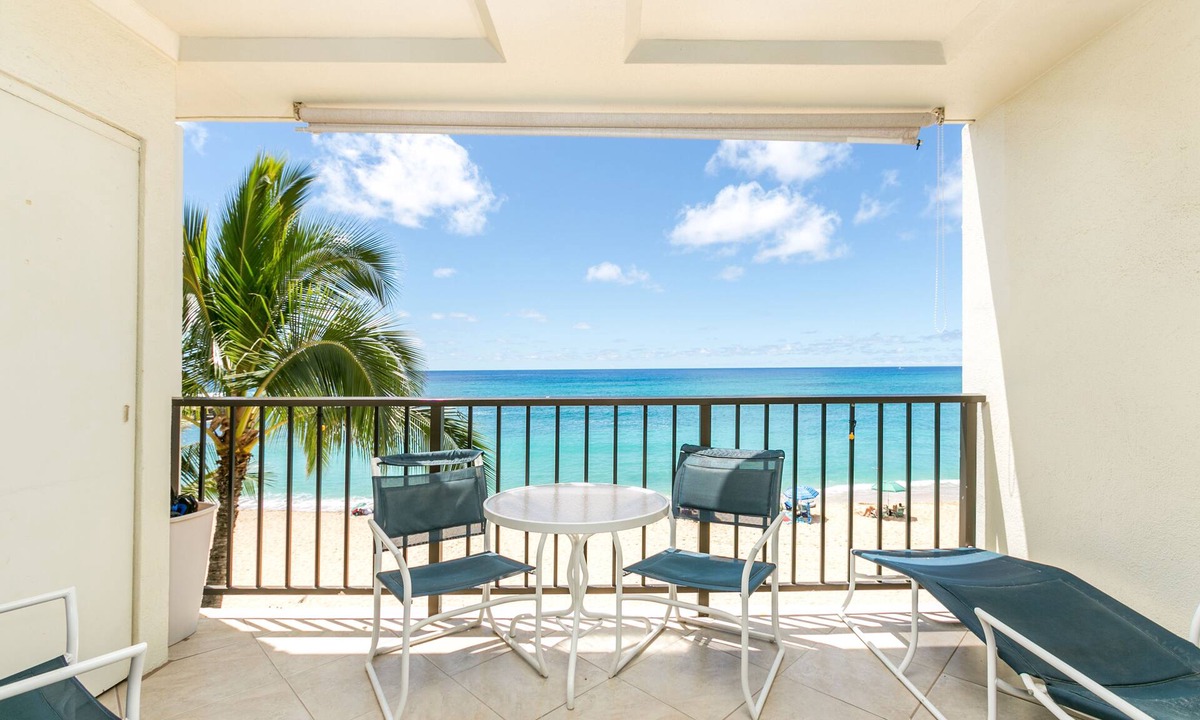 Makaha Condo | BEACHFRONT CONDO-LEGAL-GREAT VIEWS!-FREE PKG/WIFI-POOL, HOT TUB,TENNIS/PICKLE 2
