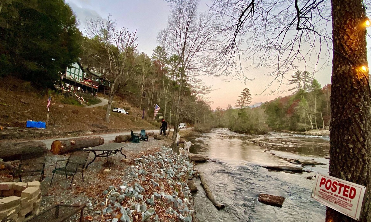 Blue Ridge Cabin | Blue Ridge Castaway Cabin on The Toccoa River