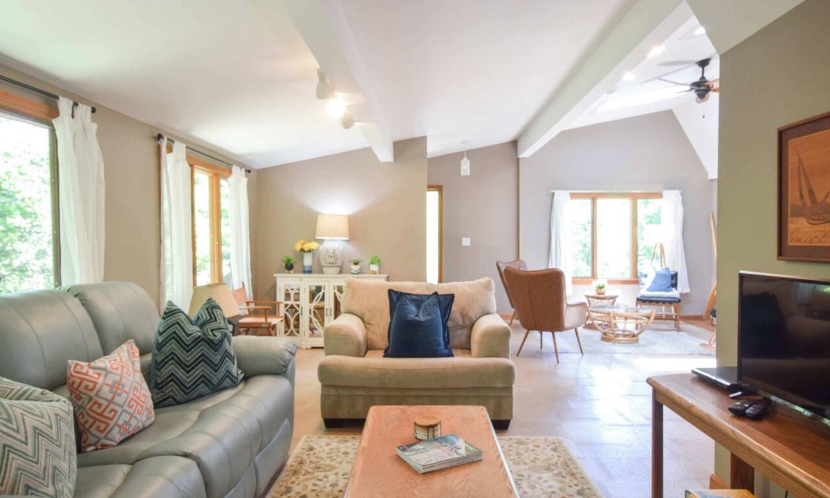 Marstons Mills House | Central AC 3 Min Walk to Pond!