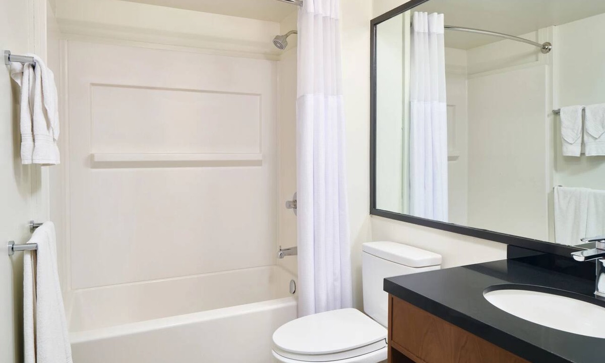 Ala Moana Hotel | City View King, Japanese Garden Views, Poolside Relaxation, Close to Waikiki