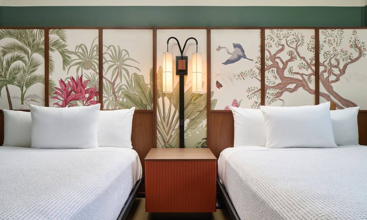 Ala Moana Hotel | City View Two Queens, 3 Units, Koi Pond & Garden Views, Poolside Relaxation