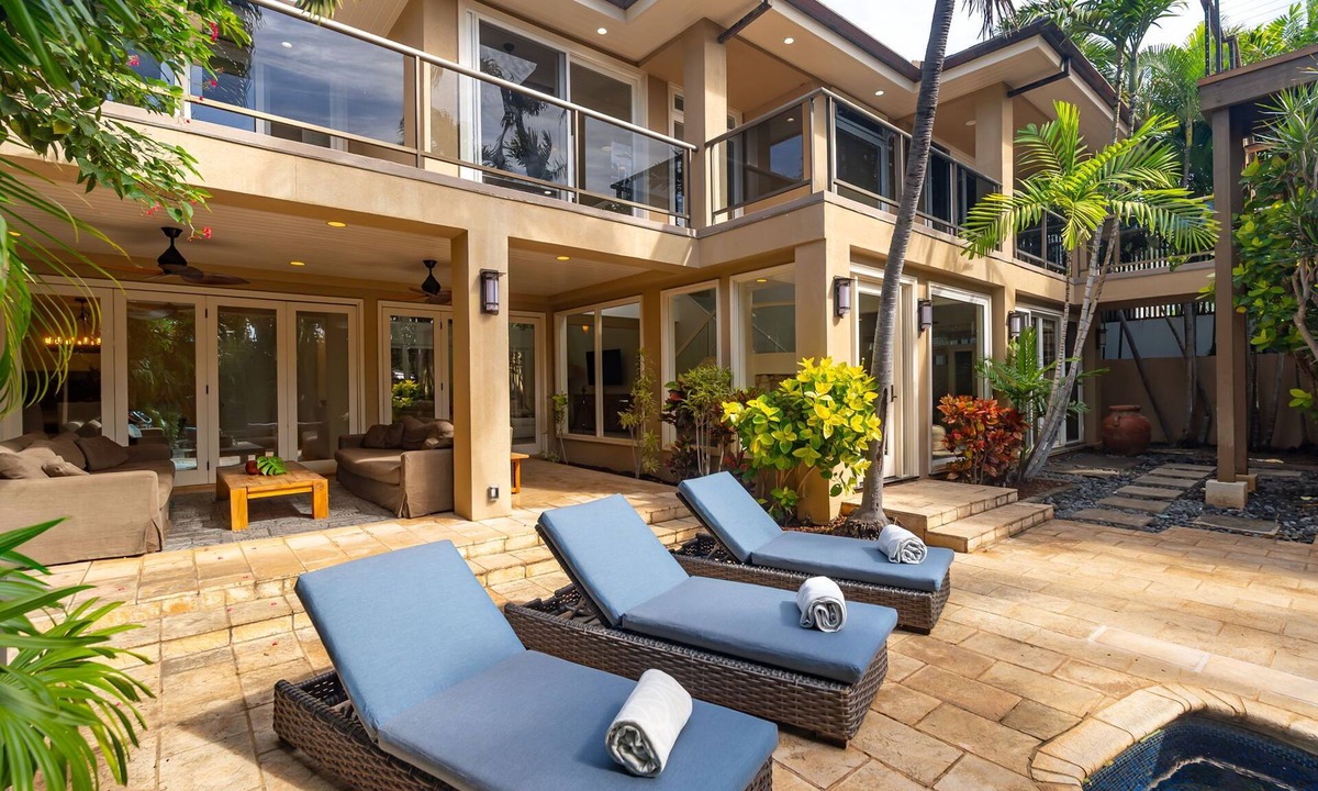 Kahala House | Diamond Head Luxe Private Estate with Pool | Sleeps 11