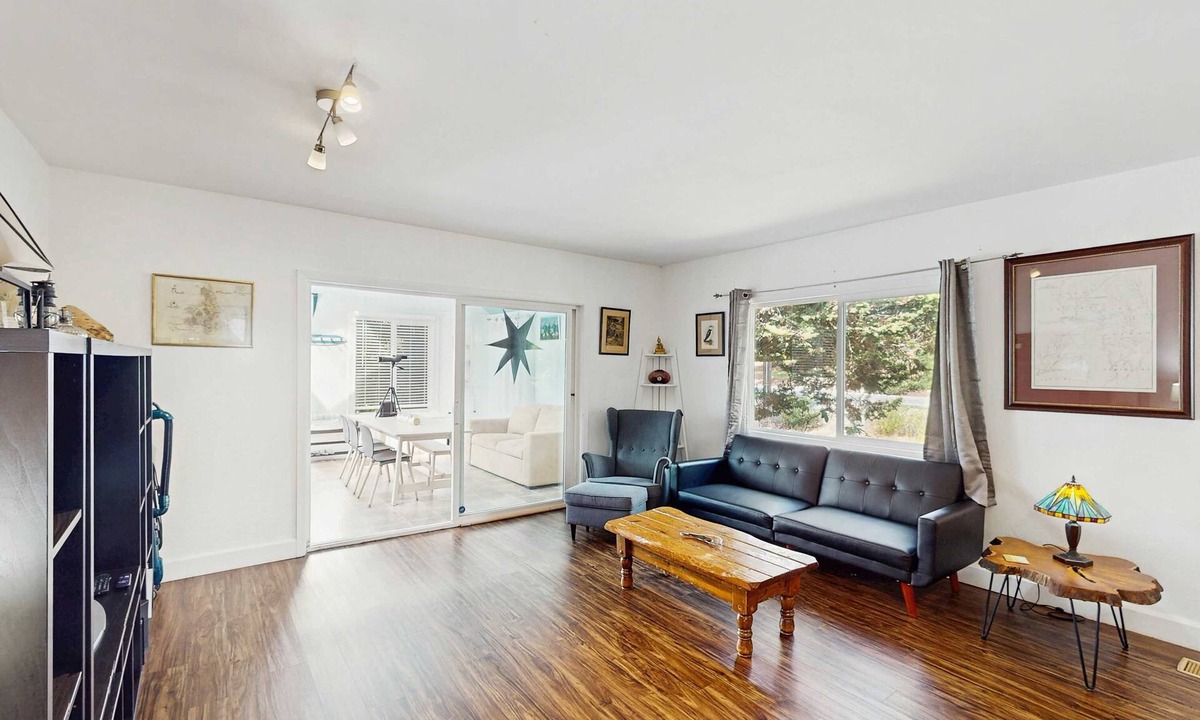 Thurston House | Dog-friendly, riverfront home with WiFi, deck & private washer/dryer
