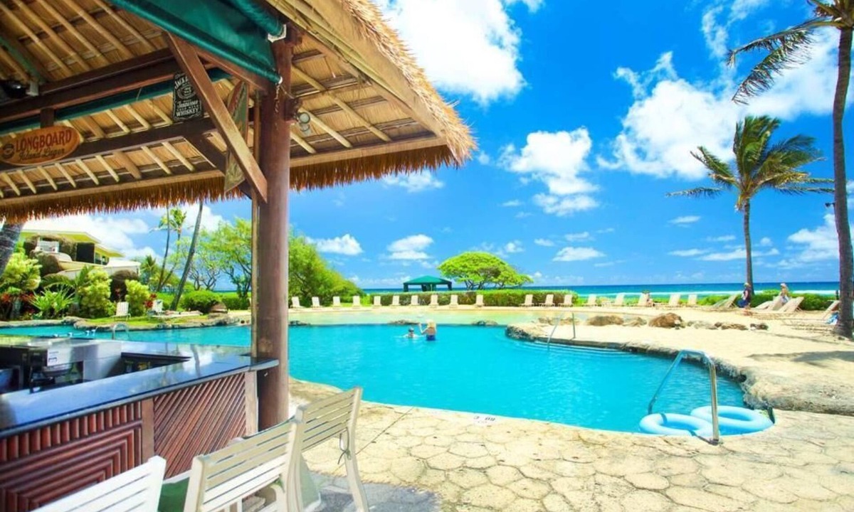 Hanamaulu Hotel | Enjoy A Garden View Room at Kauai Beach Resort, 4 Pools!