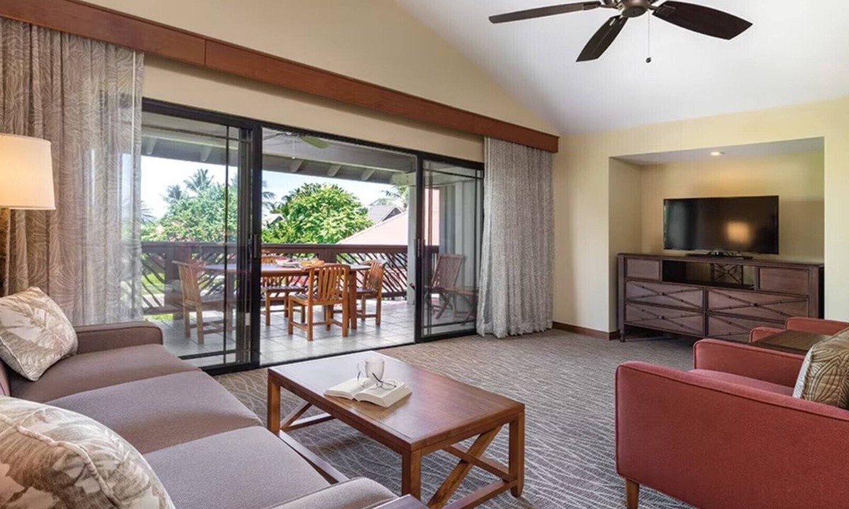 Kailua-Kona Resort | Escape to Wyndham Kona Hawaiian: Island Vibes, Spacious Villas & Beach Bliss
