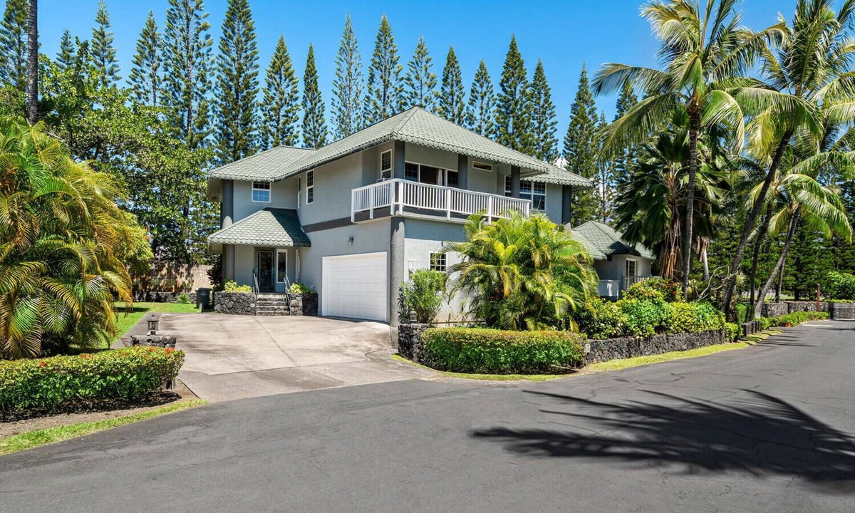 Kailua-Kona House | 🏖️Gated Kona Bay Estates Home w/Pool Near Keiki Beach