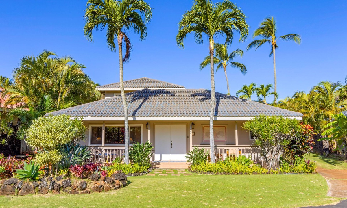Poipu House | Hale Kai Kea | 3 King Suites, Bonus Room, Lanai & Tropical Paradise