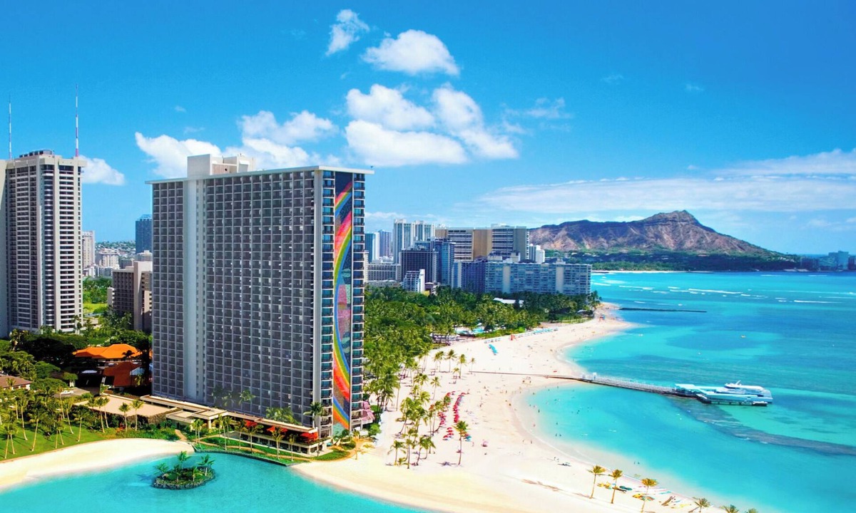 Waikiki Resort | Hilton Hawaiian Village Experience Paradise in a 2BR Villa - Sleeps 6!