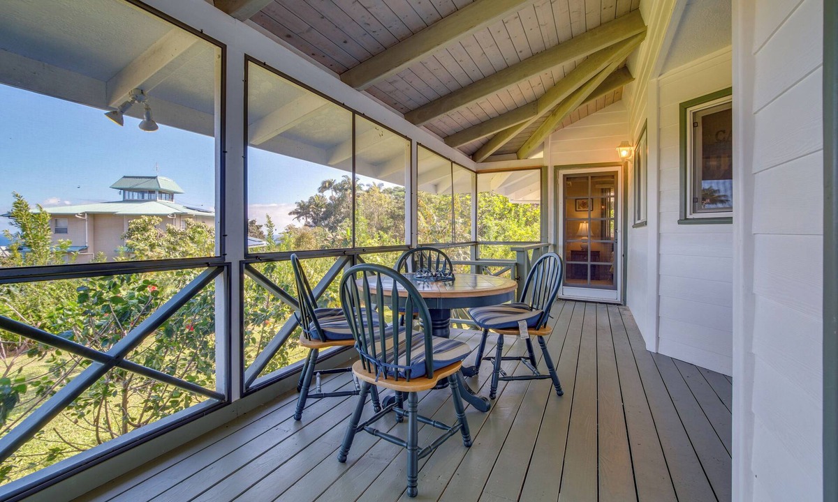 Honomu House | Honomu Home w/Screened Lanai + Ocean Views!