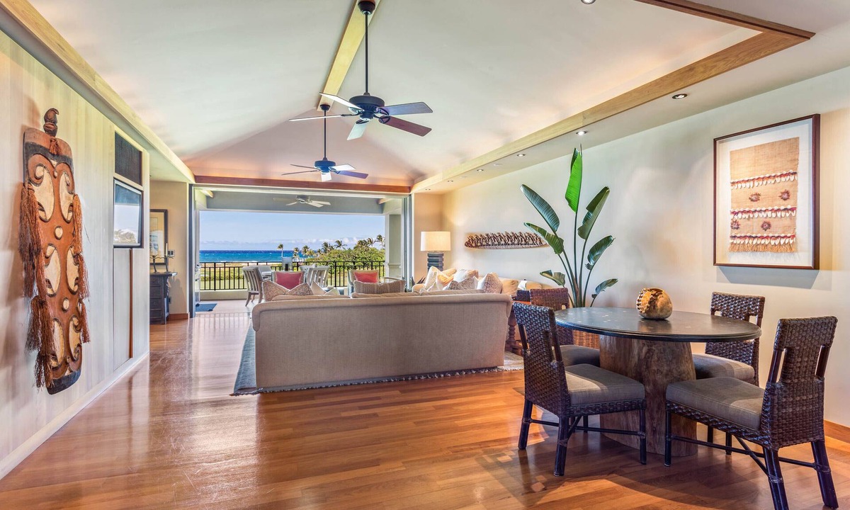 Kaupulehu Villa | Hualalai Golf Villa 4202 - Oceanfront + Prime Location + Room Service