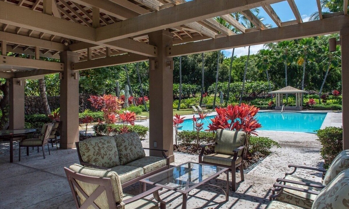 Kaupulehu Villa | Hualalai Palm Villa on 15th Green w/2 Golf Carts!