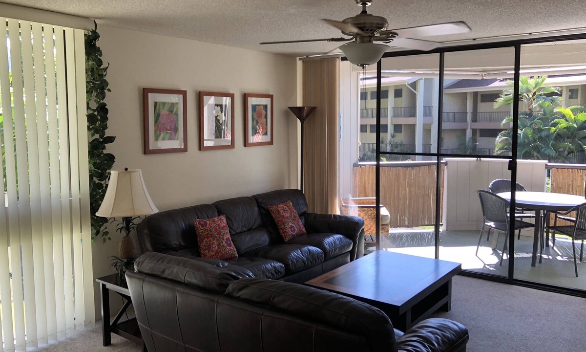 Historic Kailua Village Condo | In Town, Ocean View, Steps Away From The Beach, Shops, Restaurants And Bars!