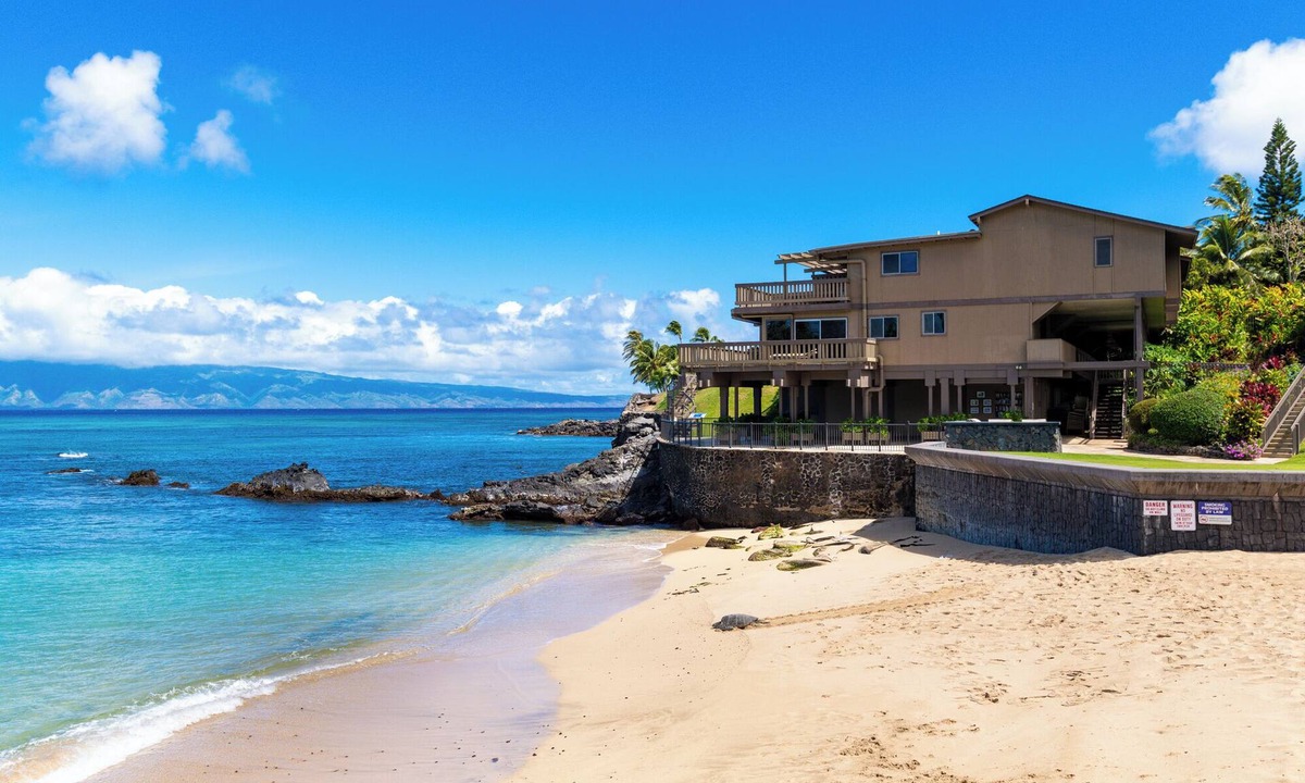 Kahana Condo | Island Escape at Kahana Sunset E2E – 1BR Condo