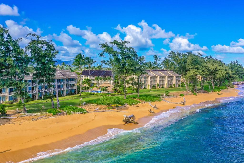 Wailua Hotel | Islander on the Beach 308