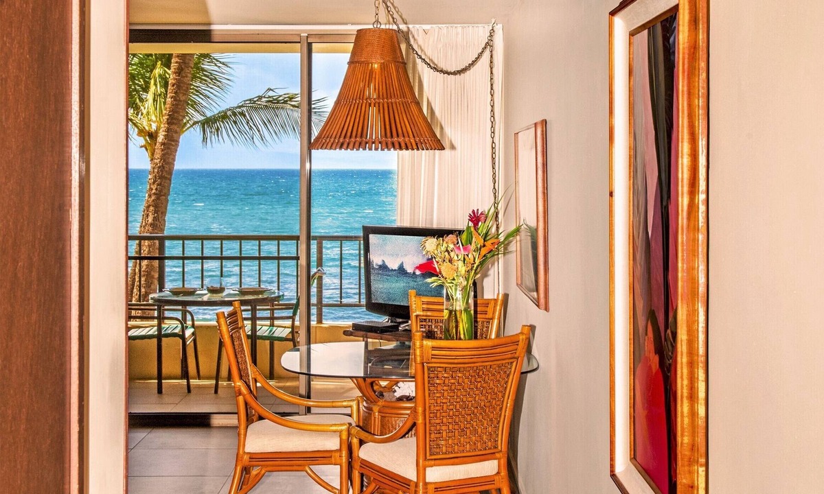 Kihei Condo | 🤙 June-July-August SPECIALS PLUS VRBO discounts 🏝️ at the LIVE ALOHA SUITE