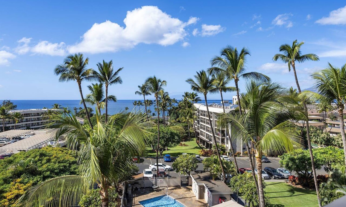 Kihei Condo | Kihei Akahi D-515: Newly Renovated Ocean View, No Carpet, 3 Zone Split AC, Wi-Fi