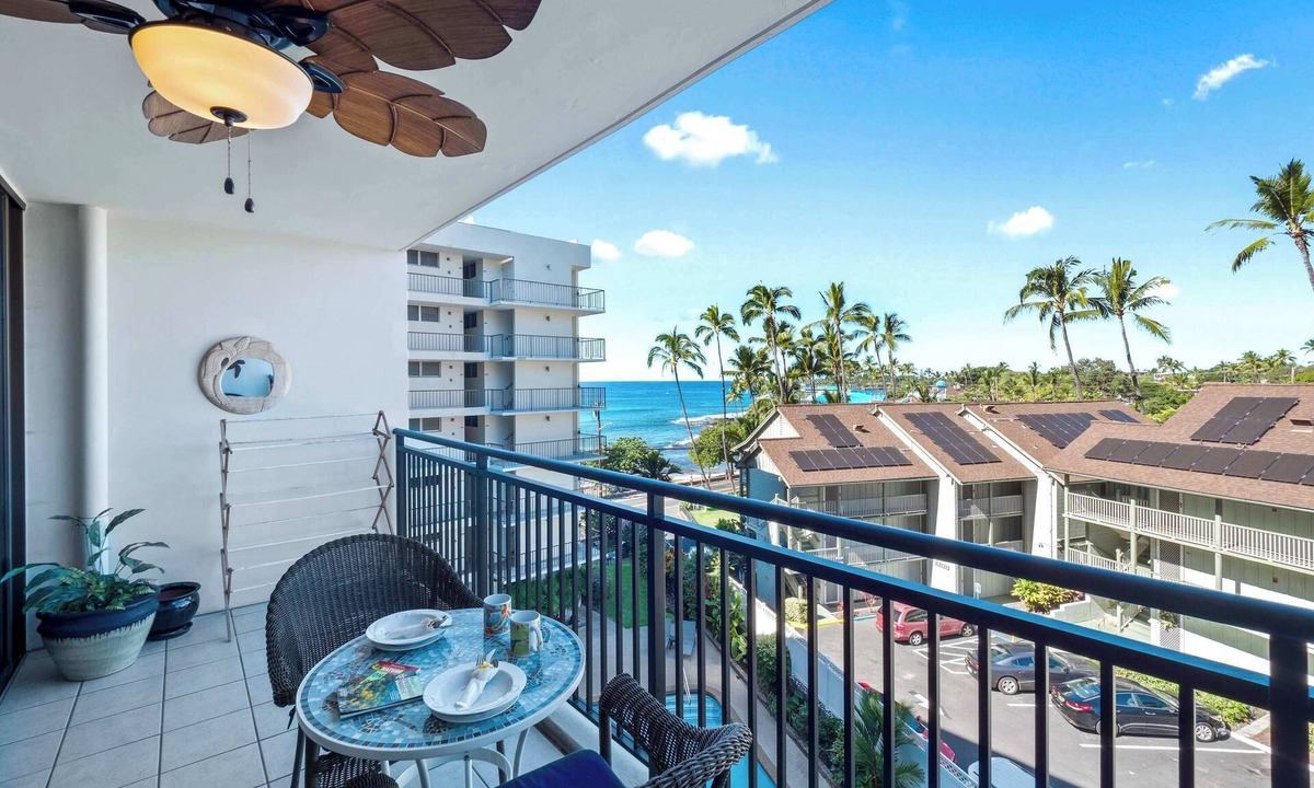 Historic Kailua Village Condo | Kolu Honu at Kona Ali'i- Stunning Beachfront Condo