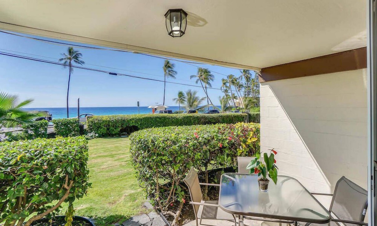 Kahaluu Bay Condo | Kona White Sands A4 | Romantic Ocean View!