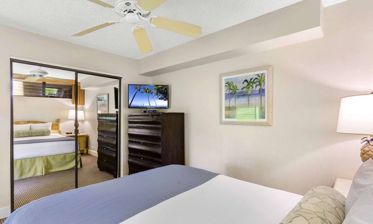 Kahana Resort | Lahaina Maui 2 Bedroom Sleeps 6