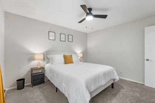 Cheyenne Meadows Apartment | Loom Commons