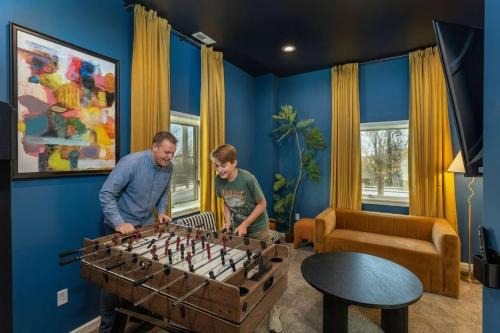 Wolf Laurel House | Mountain Views Private Sauna Wet Bar Hot Tub