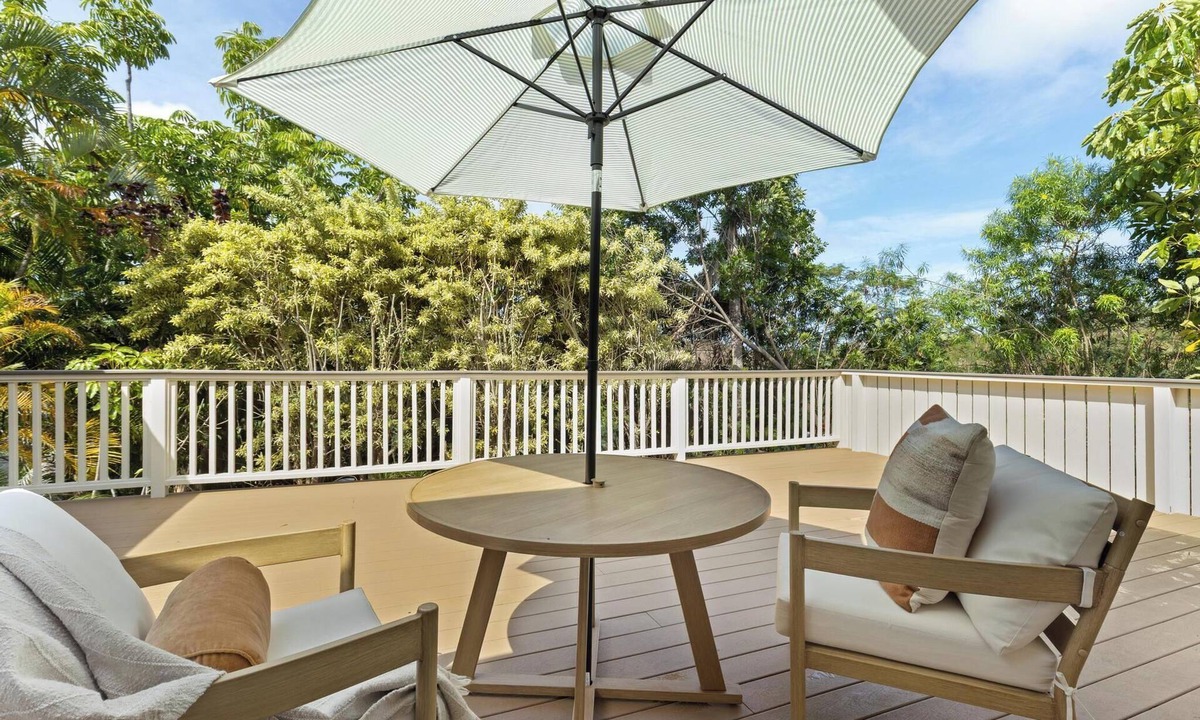 Kona Palisades House | NEW Modern King+Sofa Queen Bed · AC · Private Patio +Laundry
