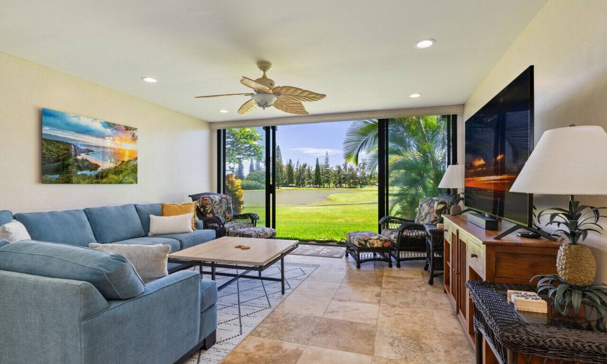 Kahuku House | Ocean Pearl: Luxurious Golf Course Retreat