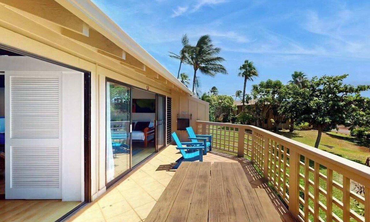 Maunaloa Condo | Ocean-View Molokai Condo with Pool, Beach Access & Grill