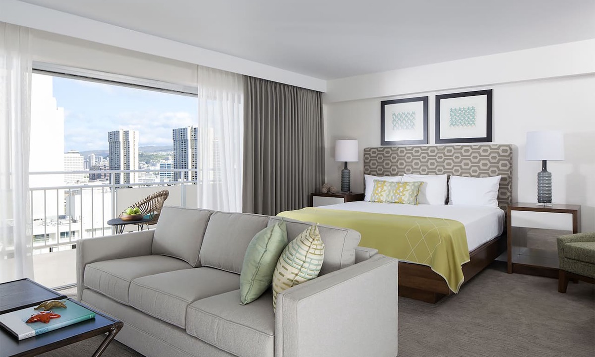 Waikiki Condo | Ocean View Studio at Ilikai Walk to Beach Dining and Shopping
