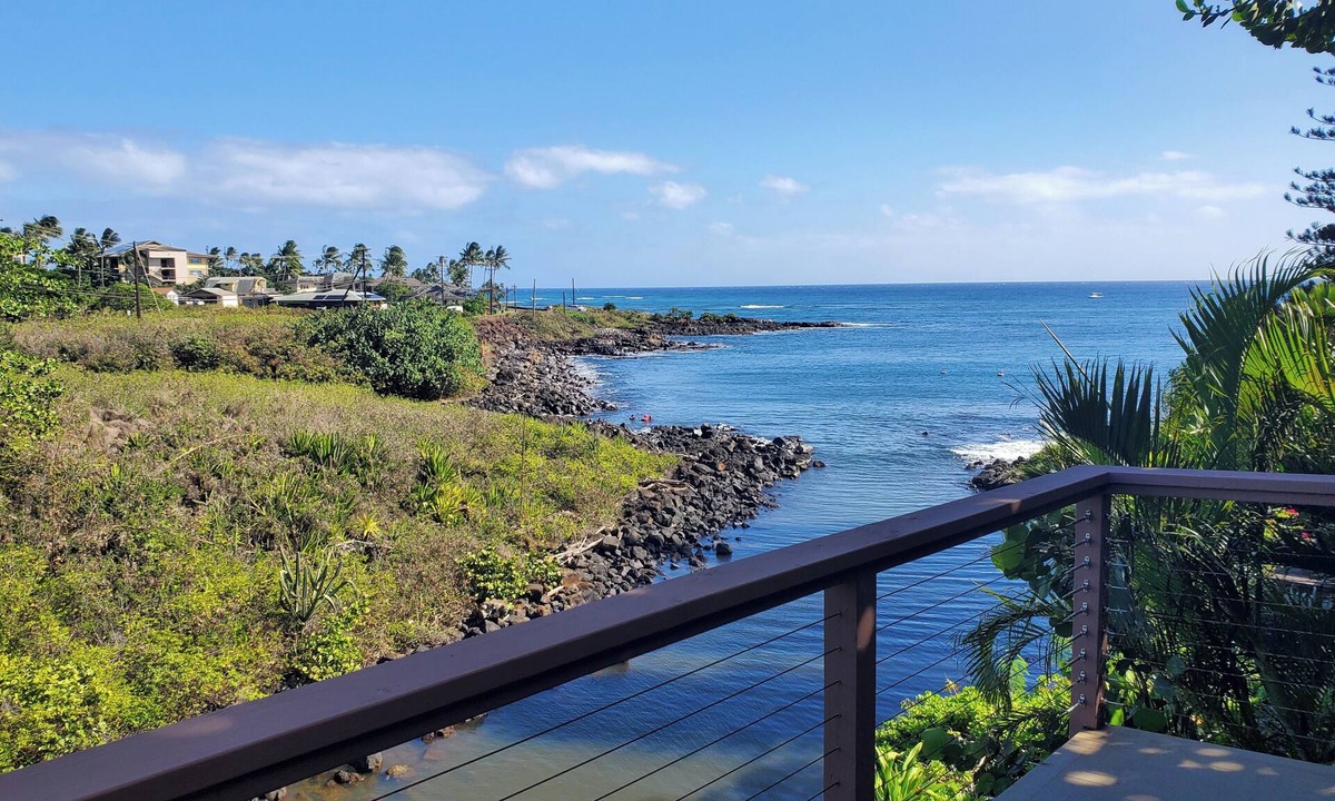 Poipu Apartment | Poipu Beach Kauai Honeymoon : View Sea Turtles from Your Oceanfront Deck-AC