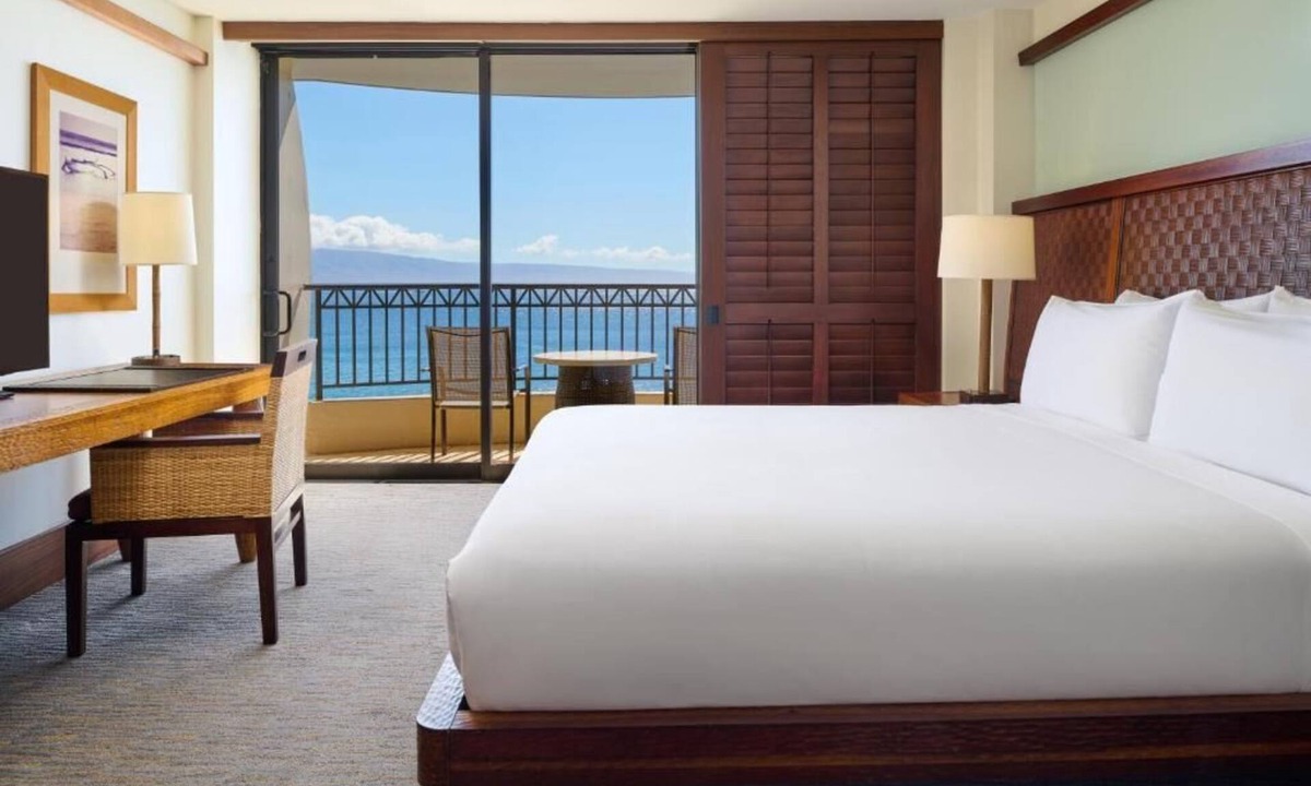 Lahaina Hotel | Relax and Recharge! Oceanfront, Outdoor Pools, Near Alii Kahekili Beach