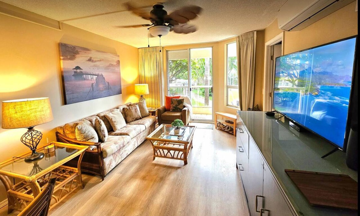 Kihei Condo | Resort Condo-Full Kitchen, King +Queen bed, AC, Laundry-Walk to Beach and Shops