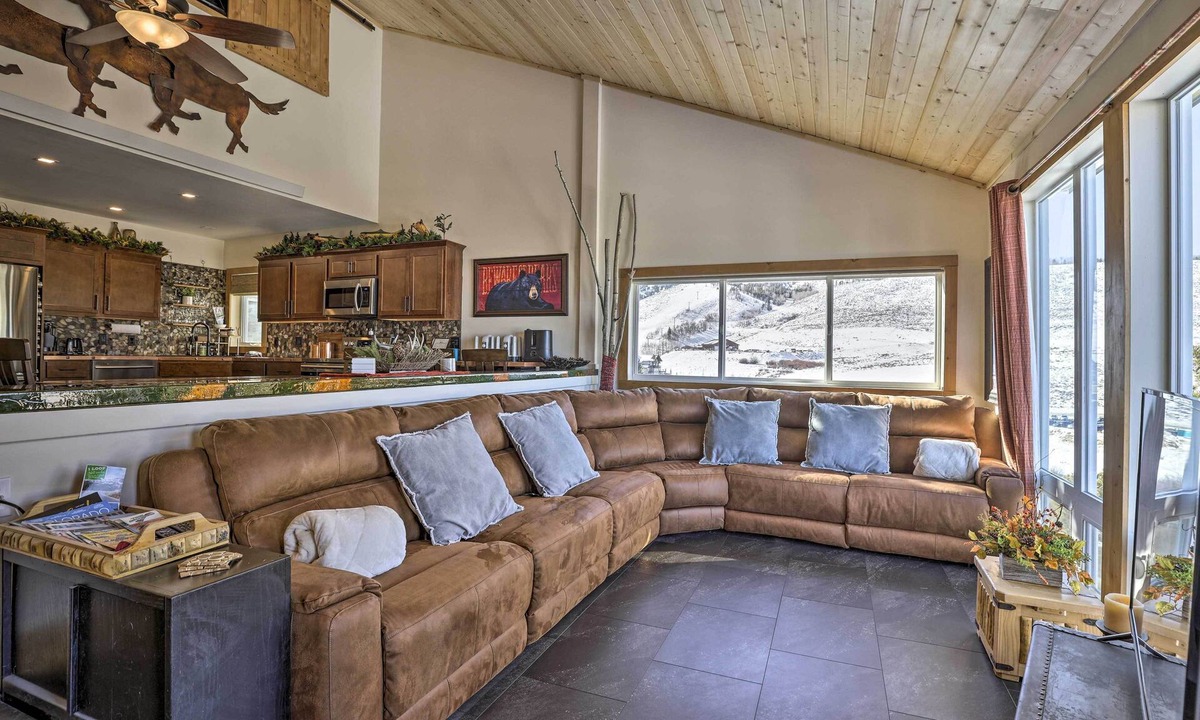 Silvercreek Condo | Ski, Soak & Explore! Granby Getaway w/Mtn Views