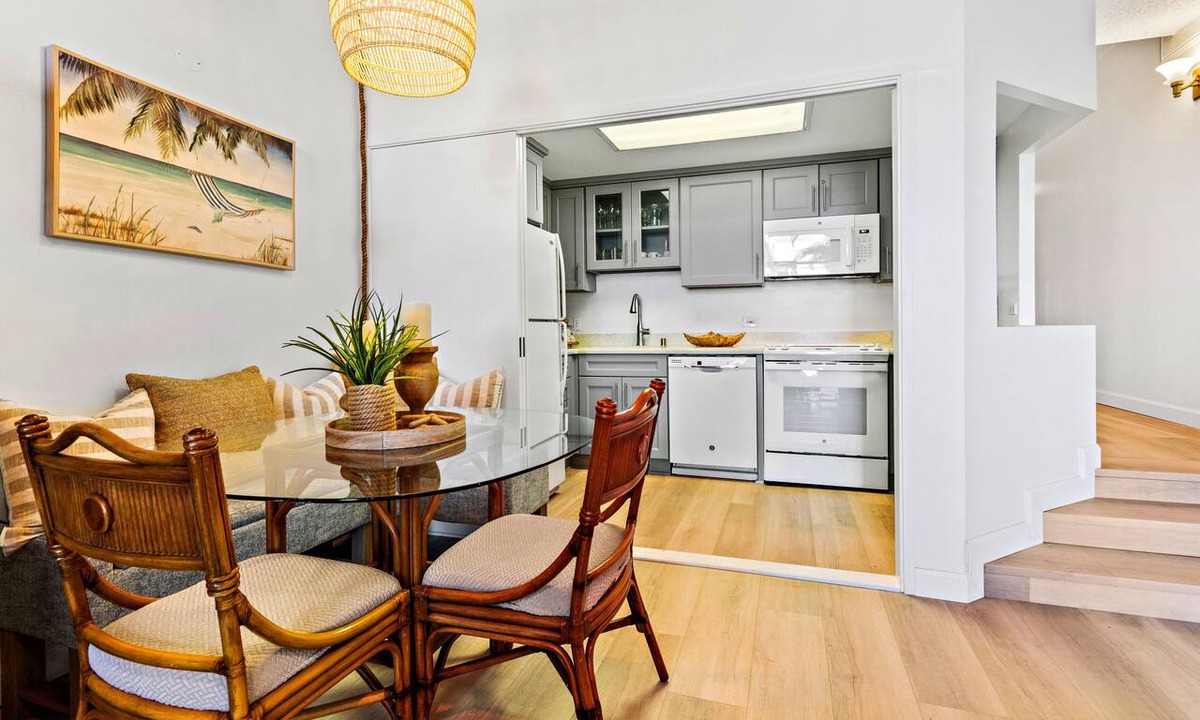 Honokowai Condo | Spectacular Ocean Views Just Steps from the Beach
