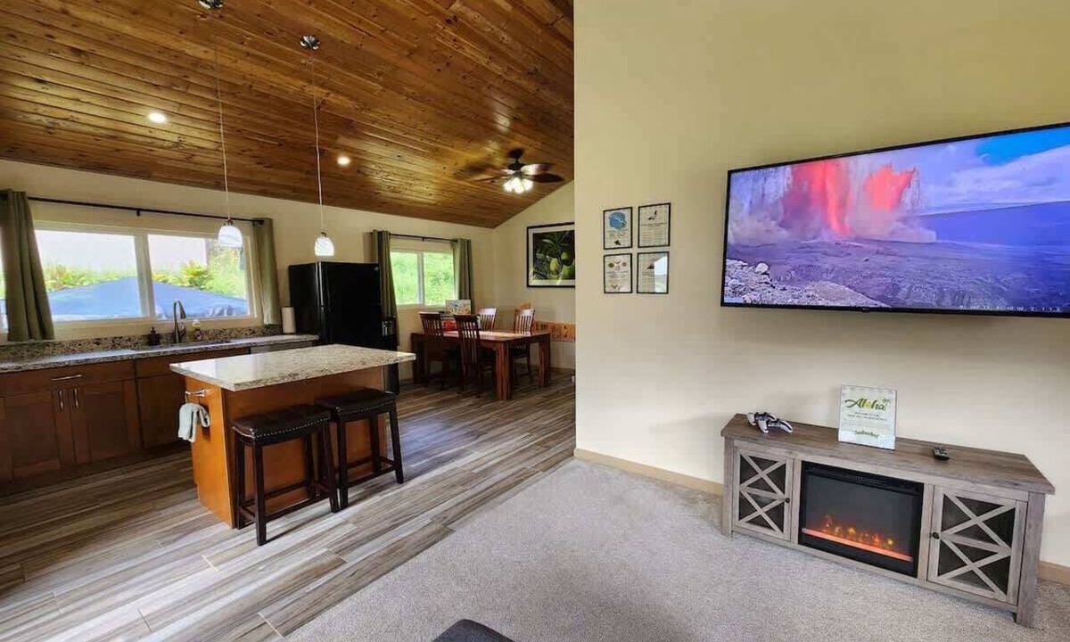 Mountain View House | Spotlessly Clean Family Oasis | AC | King Beds | Breakfast | Fire Pit | 15 Min to Volcanoes National Park