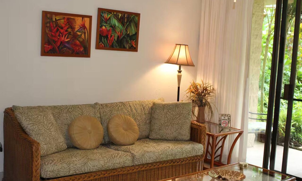 Honokowai Condo | Steps to the Beach