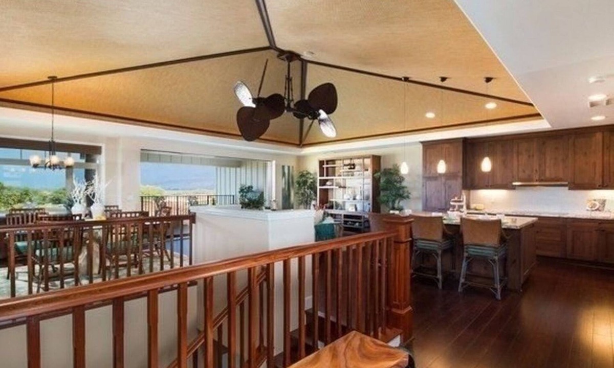 Kamuela House | Stunning 4 bed, 3 1/2 bath Mauna Lani home near beach, golf