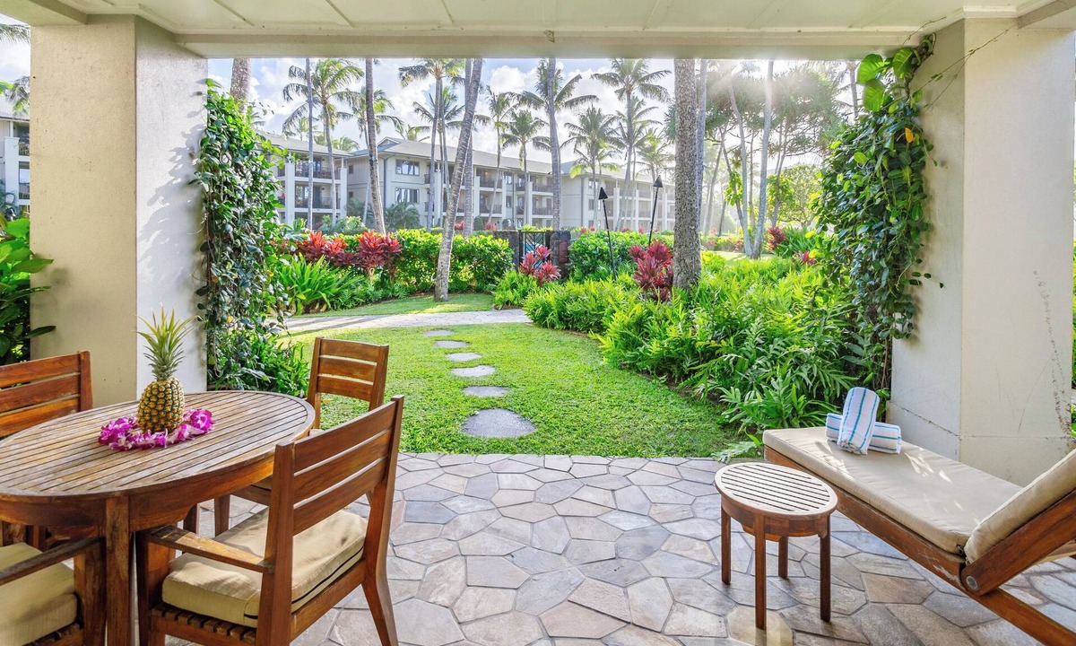 Kahuku Villa | SUMMER REDUCED! Villa 115 Oceanfront Turtle Bay