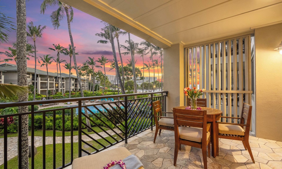 Kahuku Villa | SUMMER REDUCED! Villa 213 Ocean View Turtle Bay
