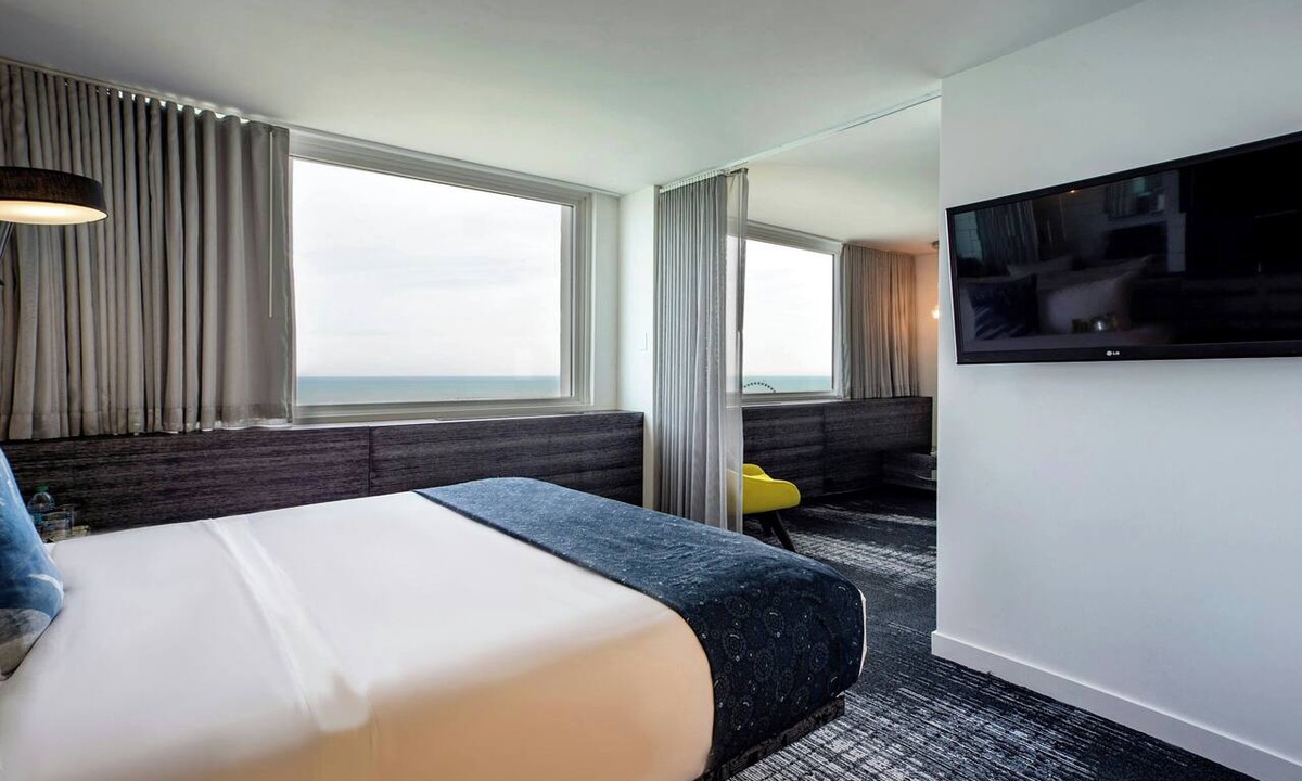 Streeterville Hotel | The Wade