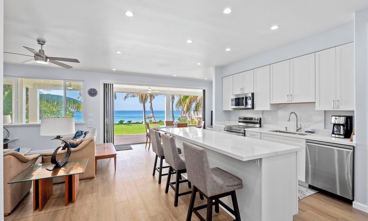 Waianae House | Tropical Oceanfront Paradise