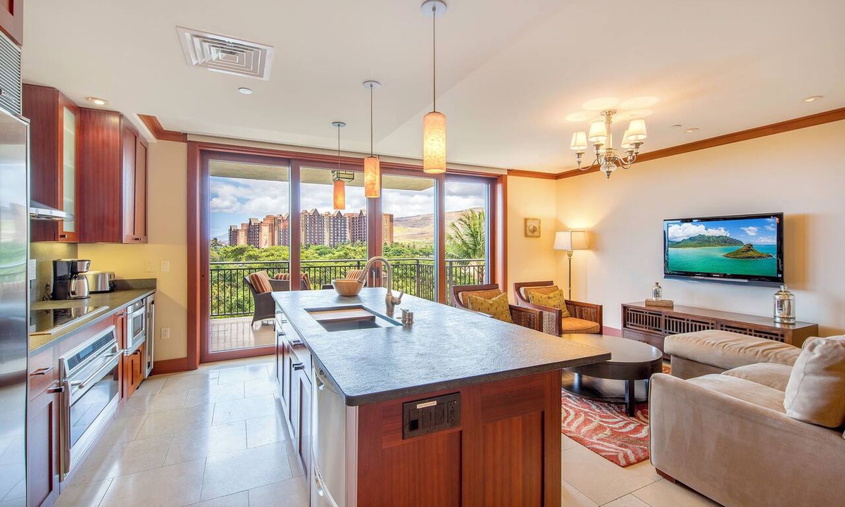 Ko Olina Condo | Upgraded 5th floor in Beach Tower - Ocean Views & Beautiful Sunsets