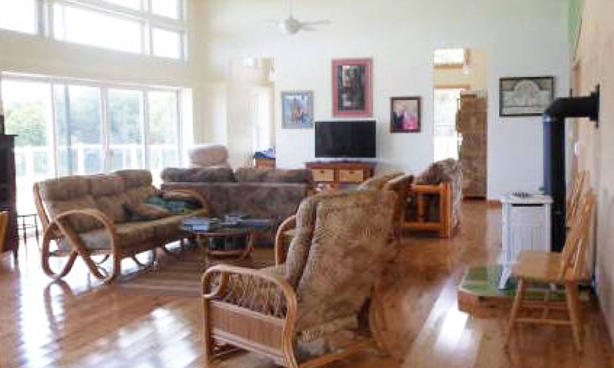 Glenwood Cabin | Volcanoes National Park - minutes away. 25 acre Nature Lodge